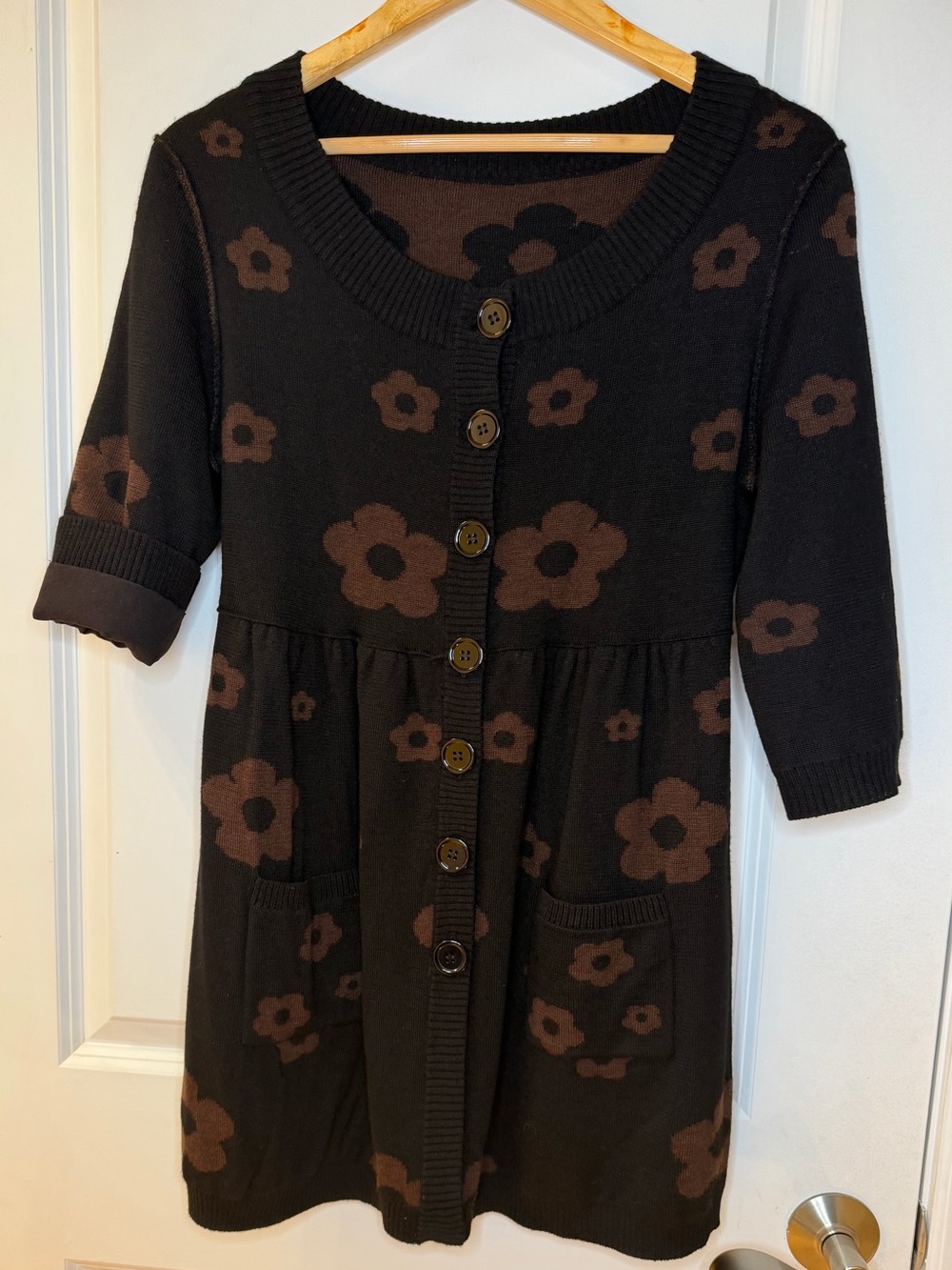 Women’s wool blend Floral Button-Front Knit Cardigan - Brown/Black, size M